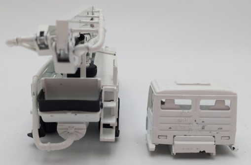 Conrad 1:50 Scale Diecast Schwing KVM 32 XL Truck-Mounted Concrete Pump/Box