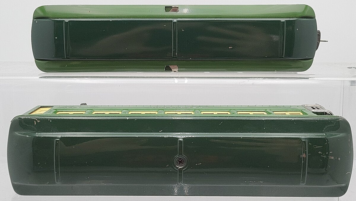 Lionel Vintage O Gauge Tinplate Passenger Cars: 6441, 2614 [2]