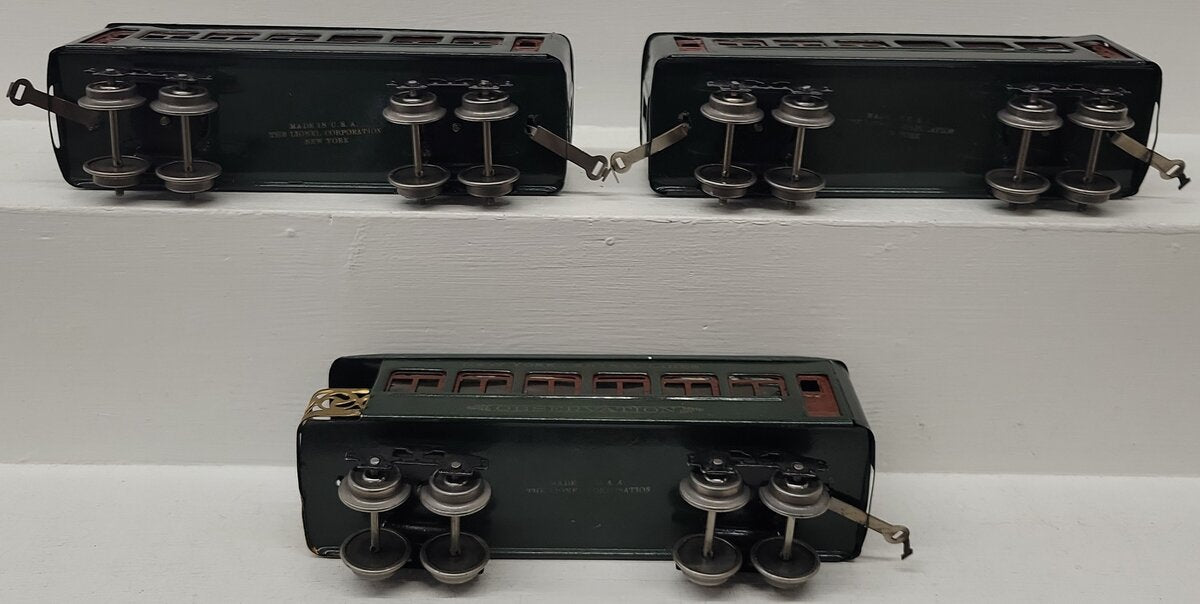 Lionel Vintage O Prewar Tinplate Passenger Cars 610, 612 [3]