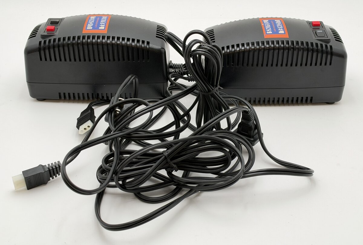 Lionel 6-32930 ZW Multi-Watt Transformer with Two 180 Watt Transformers LN/Box