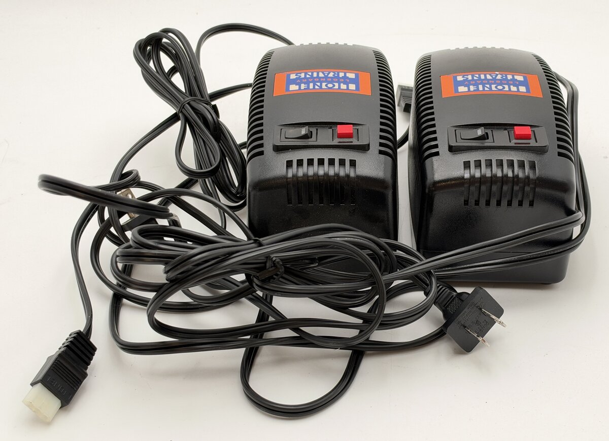 Lionel 6-32930 ZW Multi-Watt Transformer with Two 180 Watt Transformers LN/Box