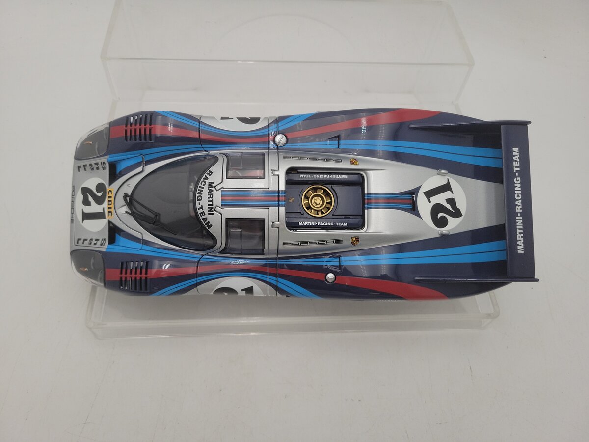 AutoArt 87171 1:18 Scale 1971 Porsche 917L Long Tail #21 Le Mans Racing Car EX