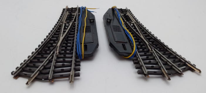Marklin 2261 HO K Track Left & Right Hand Remote Switch Turnout EX