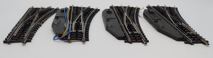 Marklin HO K Track Right Hand Switches/Turnouts [4] EX