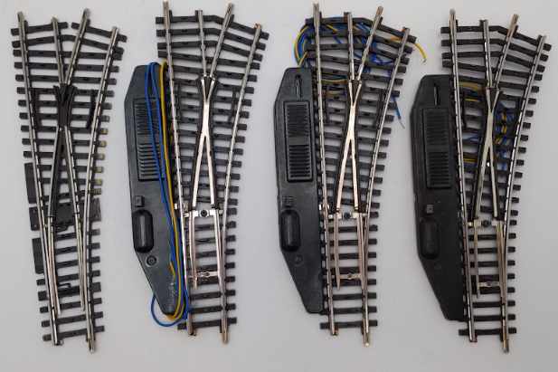 Marklin HO K Track Right Hand Switches/Turnouts [4] EX