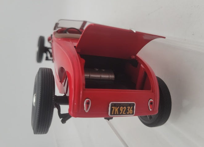 Die Cast Promotions 0713 1:18 Scale Red/Tan Interior Ford Hot Road Diecast Car EX