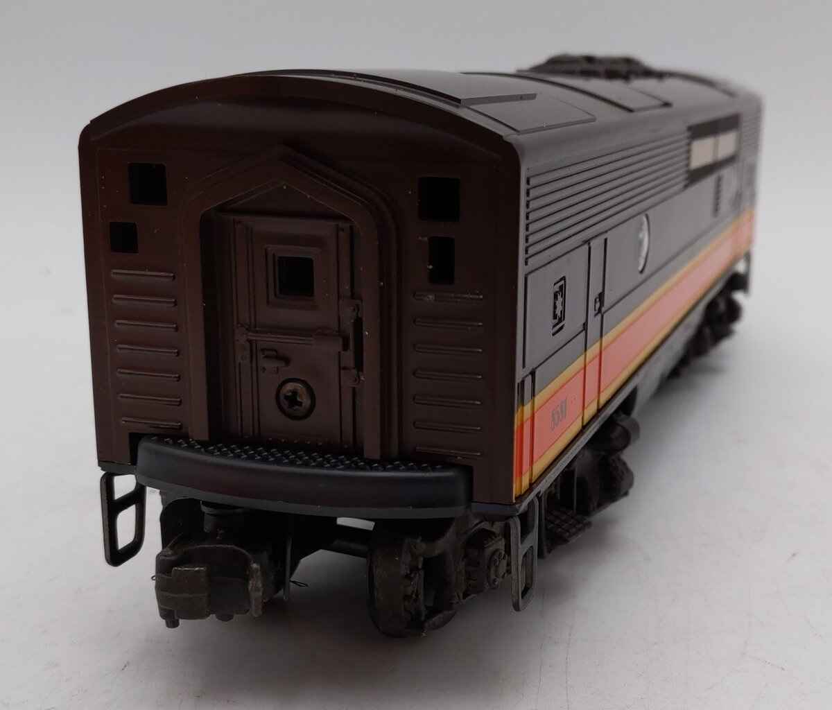 Lionel 6-8581 O Gauge Illinois Central F3 Dummy B Unit Diesel Locomotive LN/Box