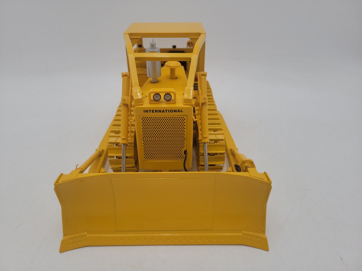 First Gear TD-25 1:25 Scale International Yellow Diecast Crawler Forest Service EX