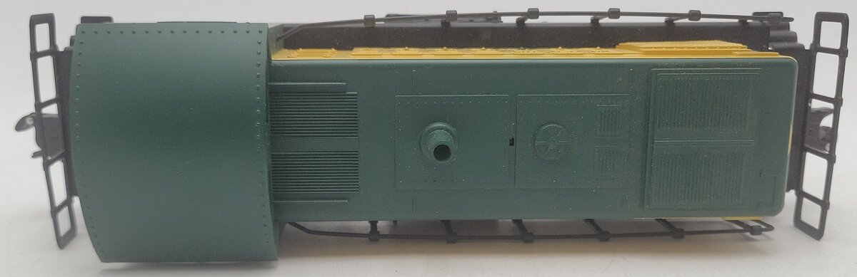 K-Line K2320 O Chicago & North Western S-2 Diesel Switcher #2320 EX/Box