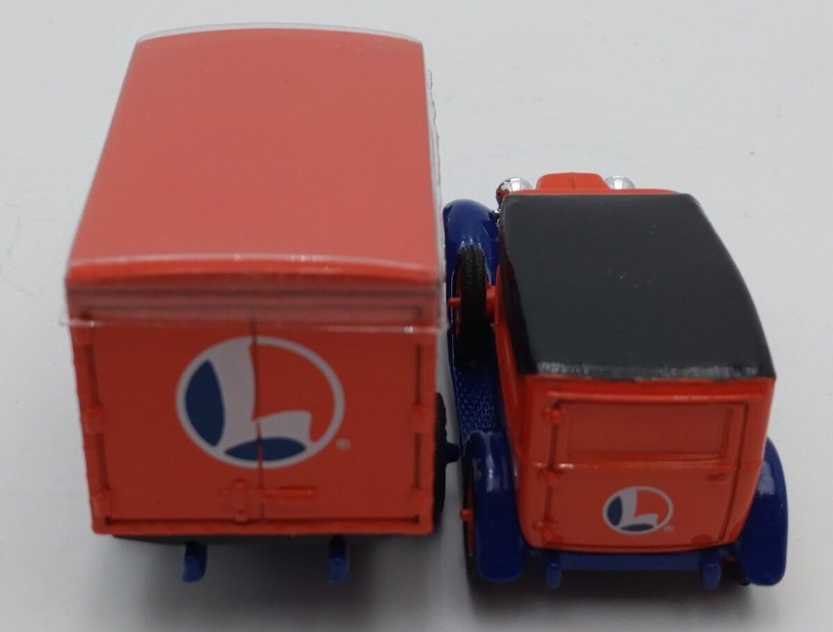 Ertl 3522 1:43 Scale Lionel 1930 Chevrolet Delivery Truck & Van Set (Set of 2) LN/Box