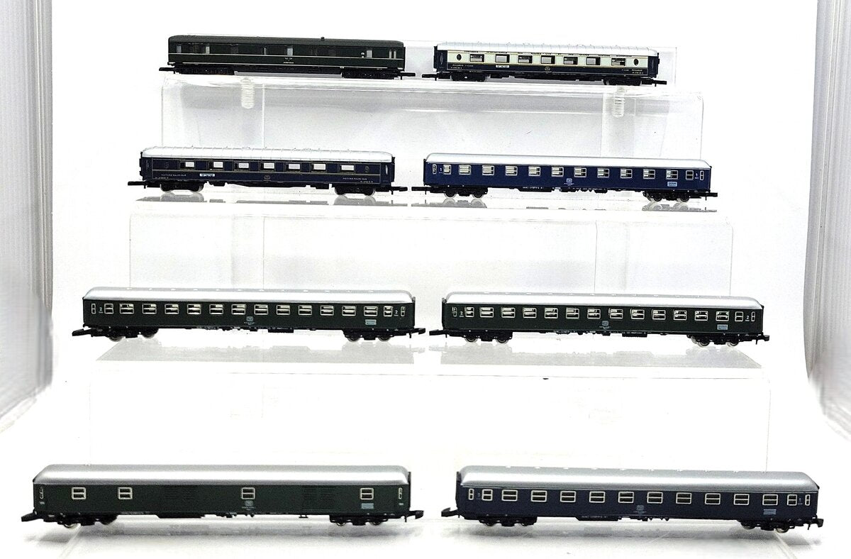 Marklin Z Scale Assorted Passenger Cars [8] EX