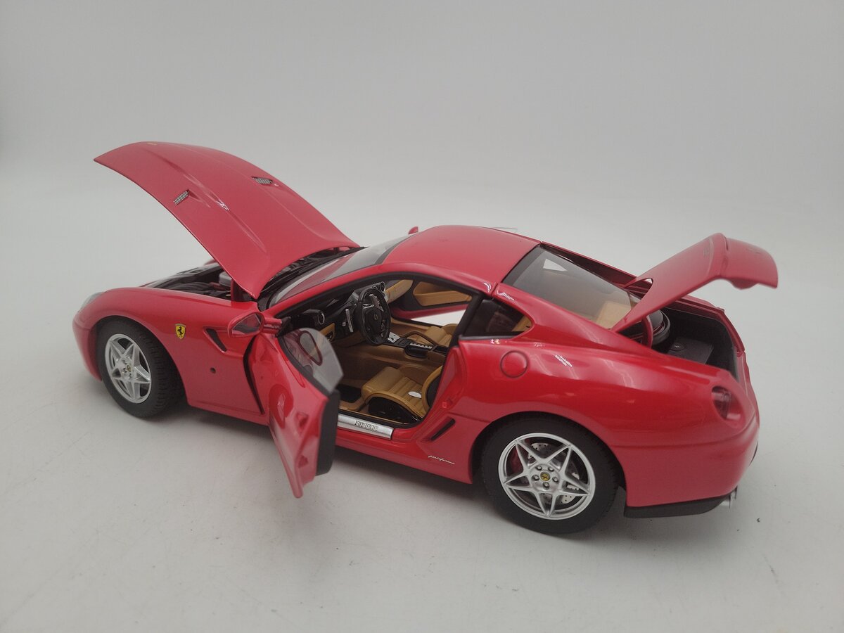 Mattel 2006 1:18 Scale Hotwheels Red/Tan Interior Ferrari 599 GTB Limited Ed. EX