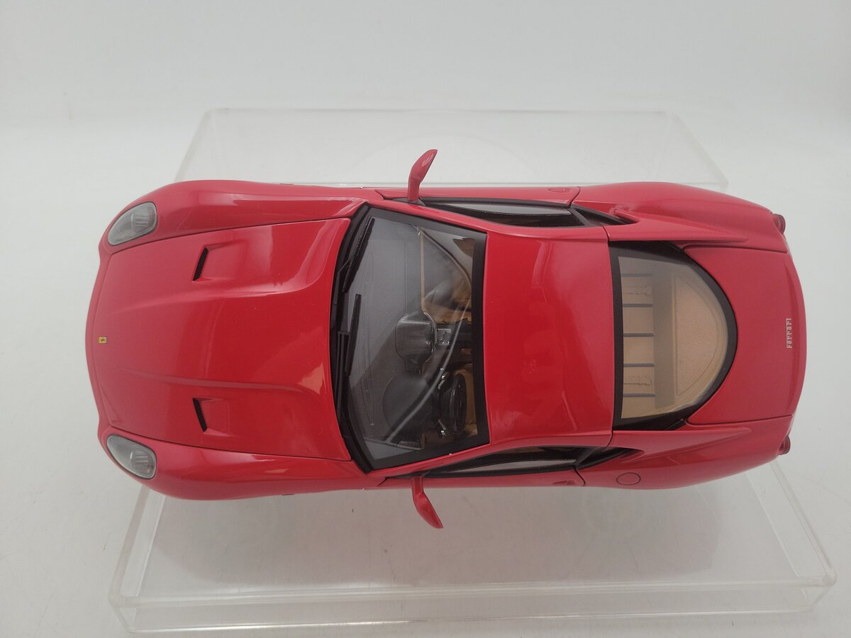 Mattel 2006 1:18 Scale Hotwheels Red/Tan Interior Ferrari 599 GTB Limited Ed. EX