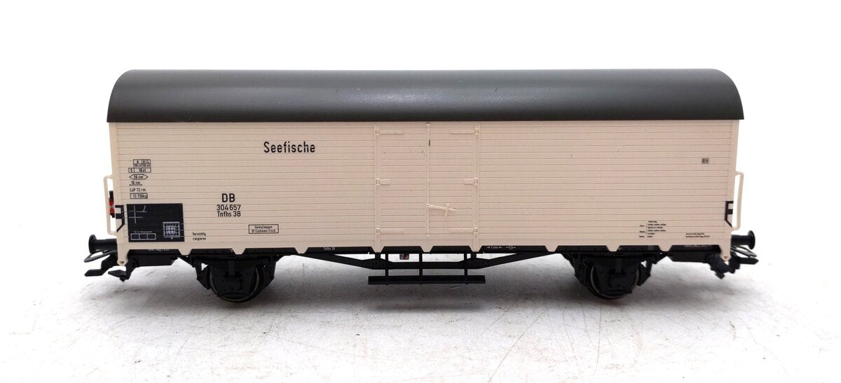 Trix 24036 HO Type Tnfhs 38 Reefer with Analog Red Rear Marker Light LN