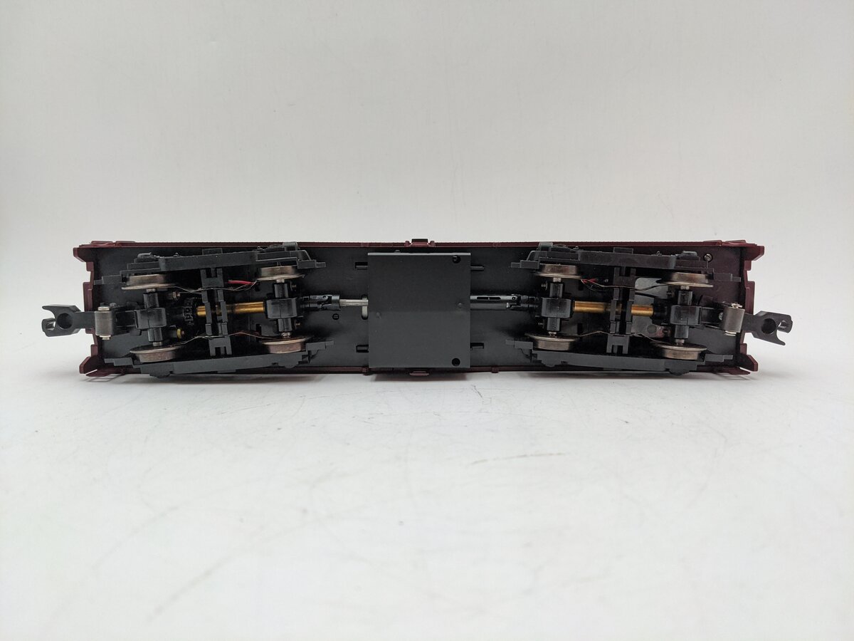 Weaver 6521 O Lehigh Valley Hi-Rail FA-2 Powered B-unit Diesel Locomotive #587 EX/Box