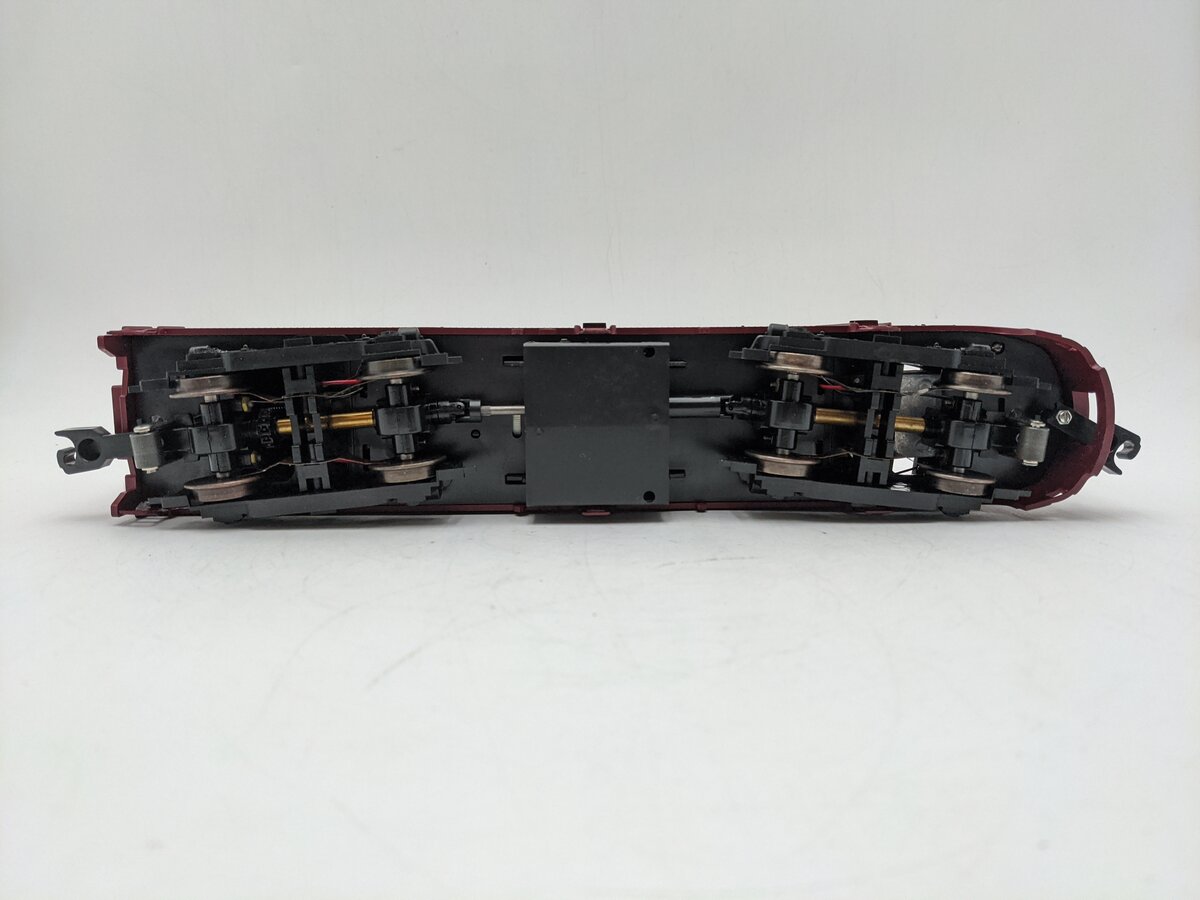 Weaver 6521 O Lehigh Valley Hi-Rail FA-2 Powered B-unit Diesel Locomotive #586 EX/Box