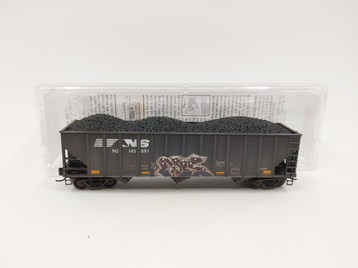 Micro-Trains 10845280 N Scale Norfolk Southern 100-Ton 3-Bay Open Hopper LN/Box