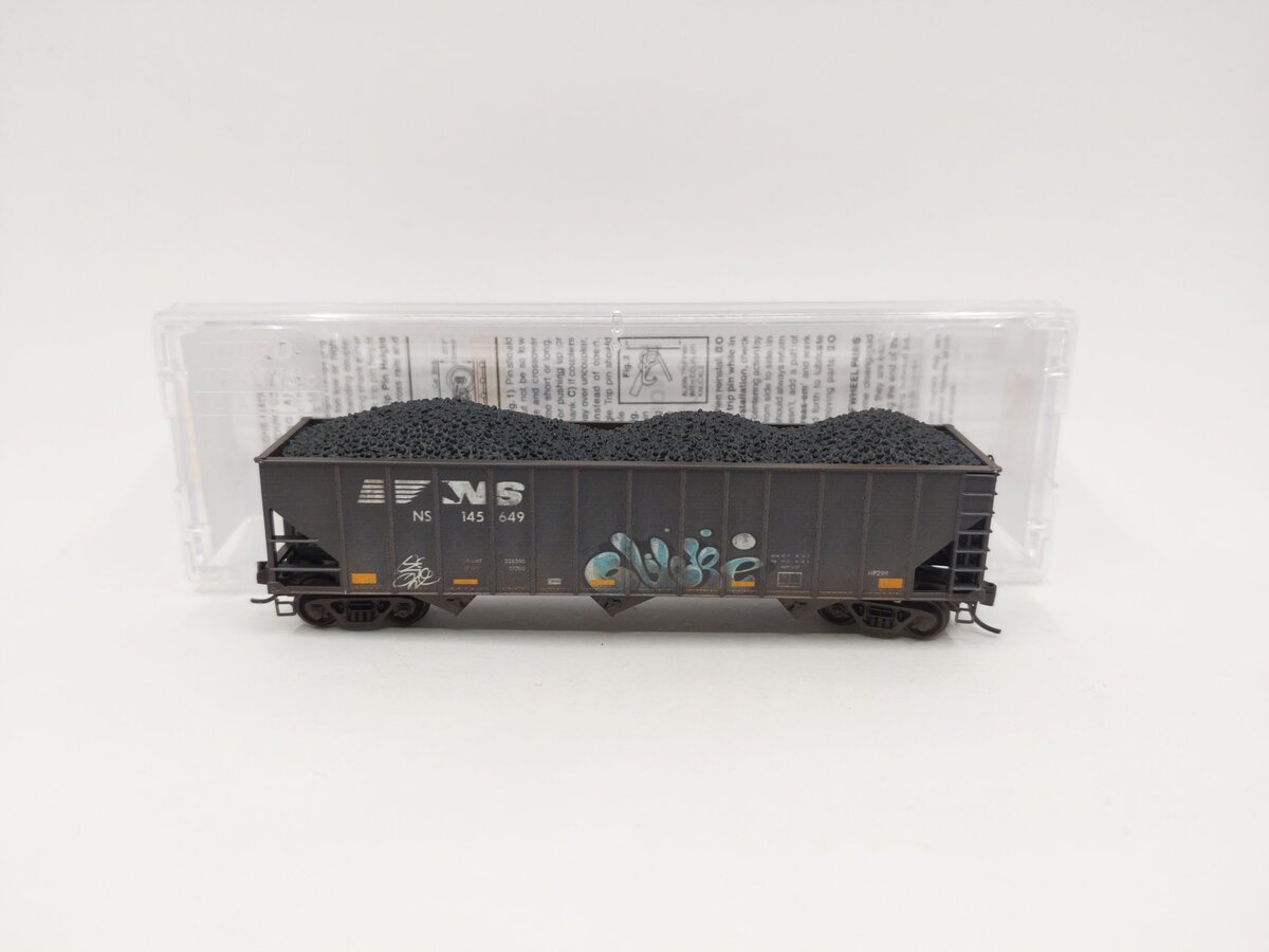Micro-Trains 10844280 N Scale NS Weathered 3-Bay Open Hopper w/ Load #145649 LN/Box