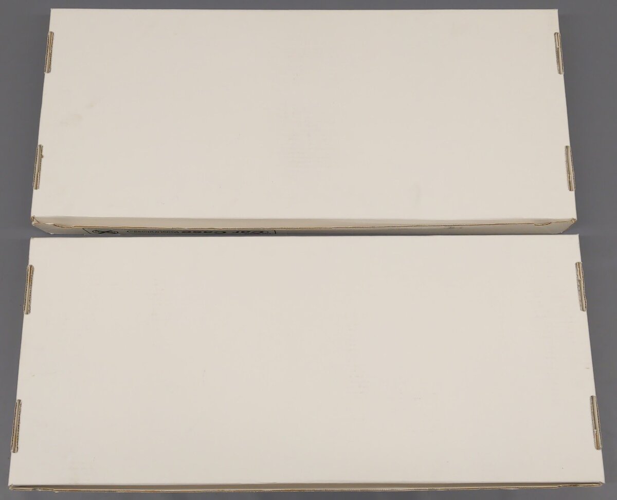 Axian HO Scale Model Railroad Padded Storage Car Case (2) EX/Box