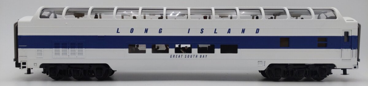MTH 20-67201 Long Island Railroad 70' Vista Dome Passenger Car EX/Box
