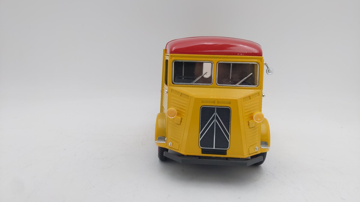 Solido 8060 1:18 Scale 1962 Citroen Type HY Yellow & Red "Pinder" Diecast Van VG