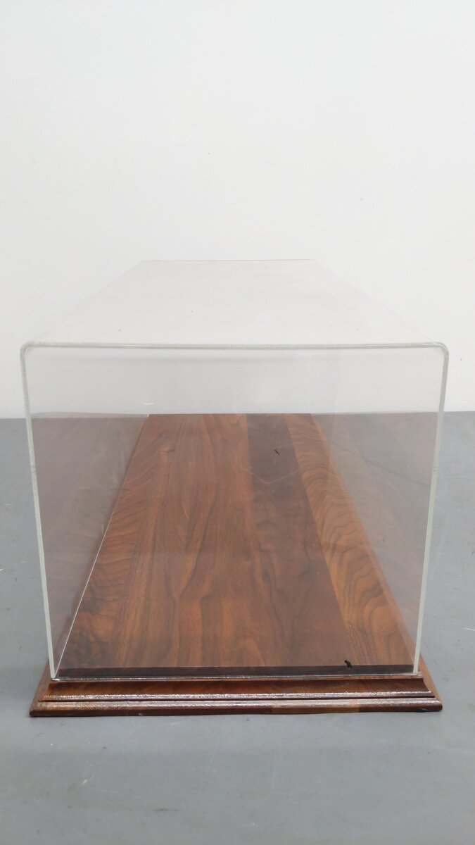 G Scale 25'' Wooden Display Case w/Acrylic Cover EX
