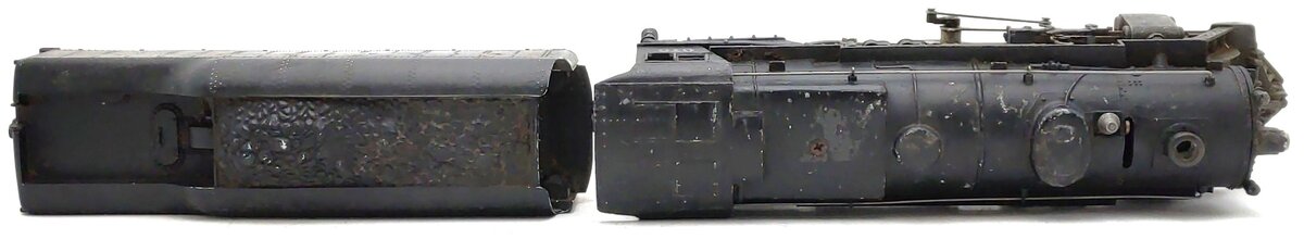 Lionel 675 Vintage O 2-6-4 K4 Pacific Diecast Steam Loco with 2046W Tender VG