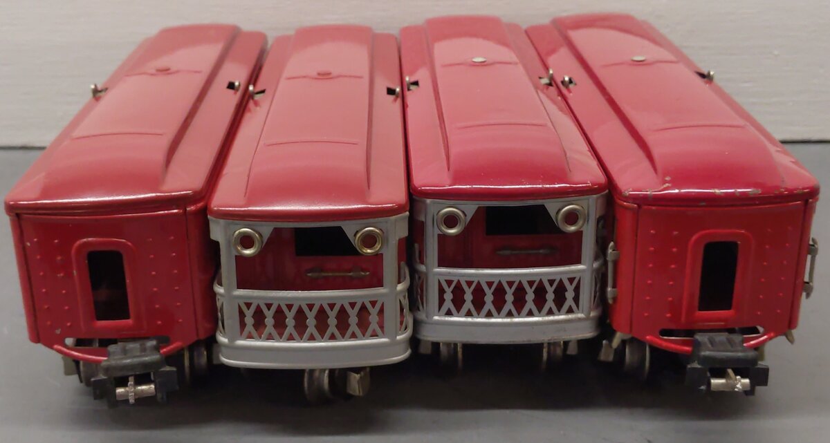 Lionel Vintage O Prewar Red Tinplate Passenger Cars 601, 602, 2600, 2601 [4]