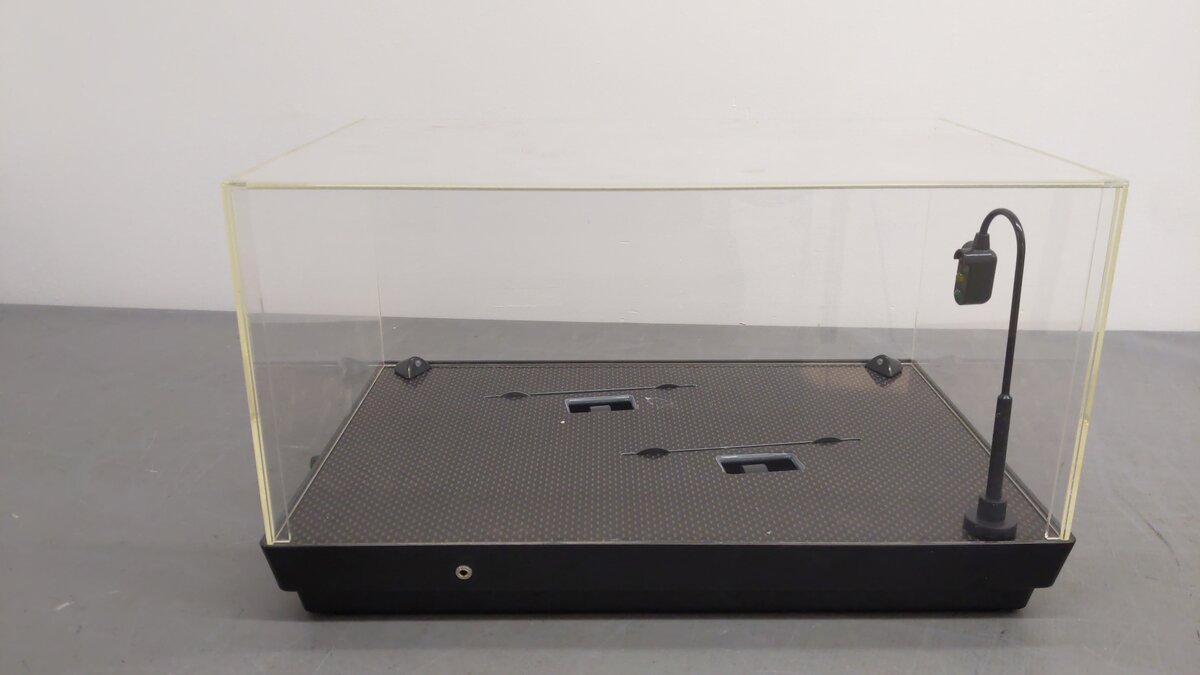 Stages Diecast Systems 1:24 Scale Display Case EX