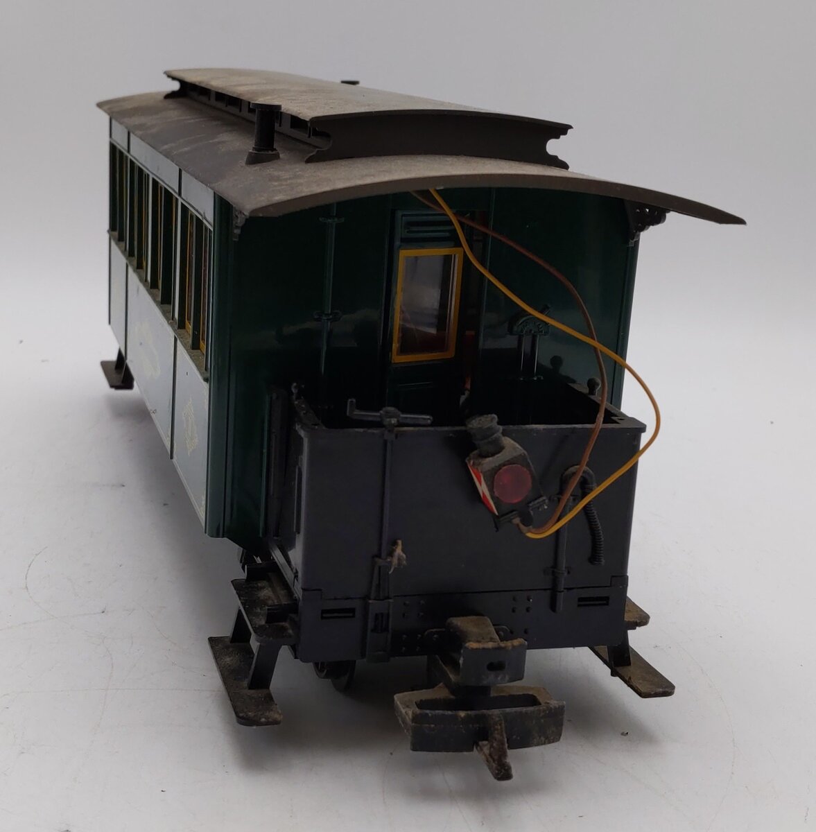 LGB 3060 G Scale Green 8-Wheel Passenger Car (Metal Wheels/Lighted) LN/Box