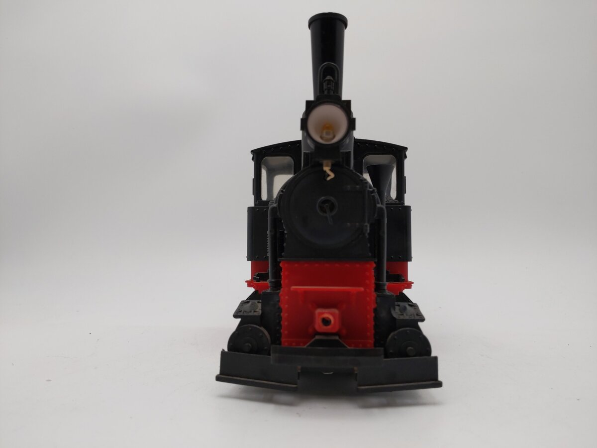 LGB 2040 G Scale 0-4-0 Steam Locomotive #4 VG