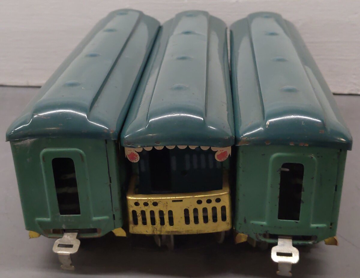 America Flyer Vintage O Prewar Tinplate Illuminated Passenger Cars 3281, 3282[3]