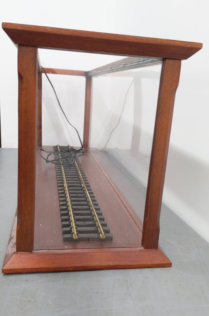 G Scale 38 1/2'' Wooden Display Case w/Glass Windows EX