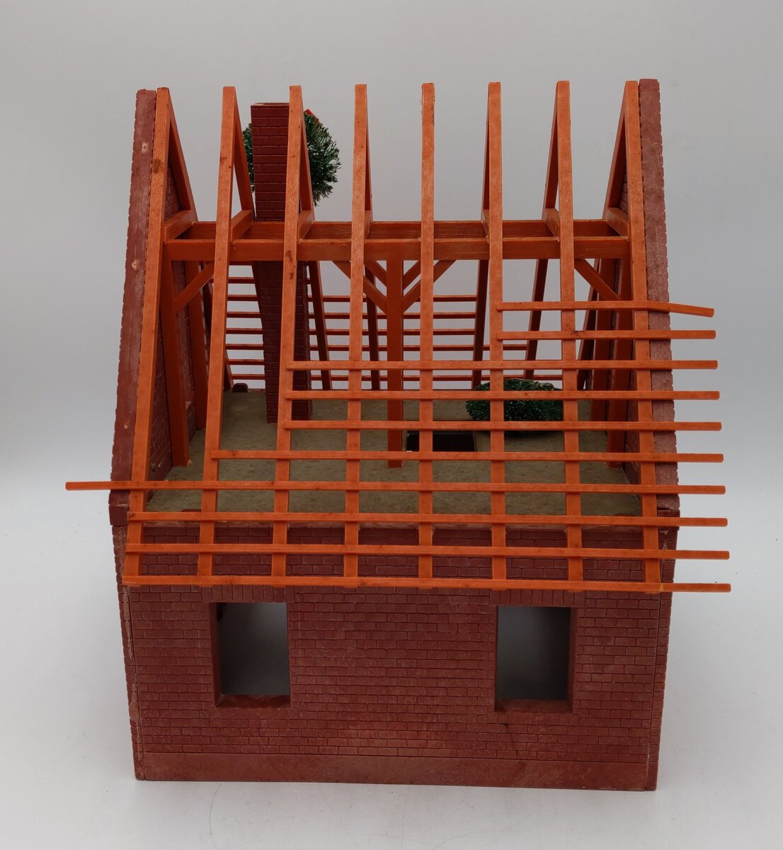 Pola 331083 G Detached House Shell -Assembled EX