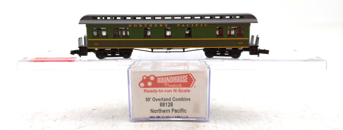 Roundhouse 88128 N Scale Northern Pacific 50' Overland Combine Car #525 NIB