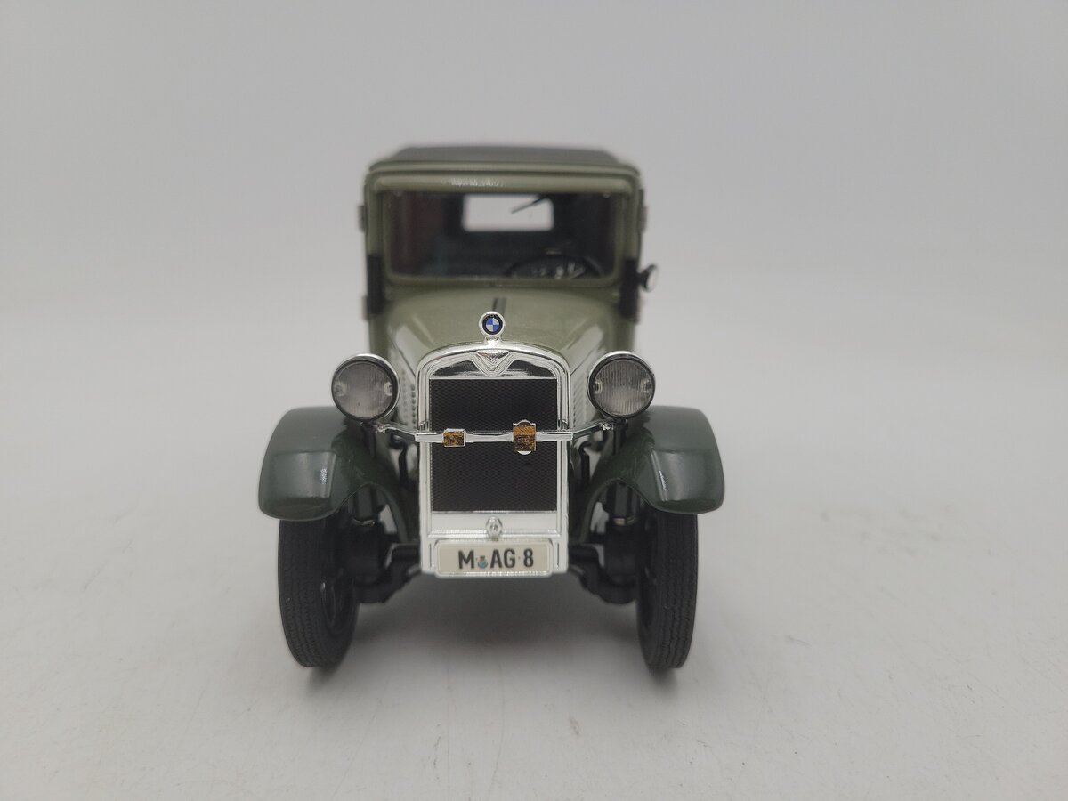 Ricko 1:18 Scale Green and Black BMW Dixi Classic European Diecast Car EX