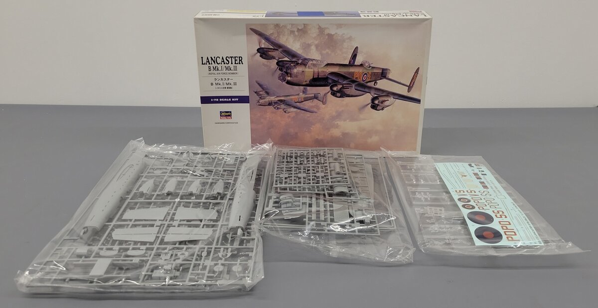 Hasegawa 00553 1:72 Lancaster B Mk.I/Mk.III Military Aircraft Plane Model Kit NIB