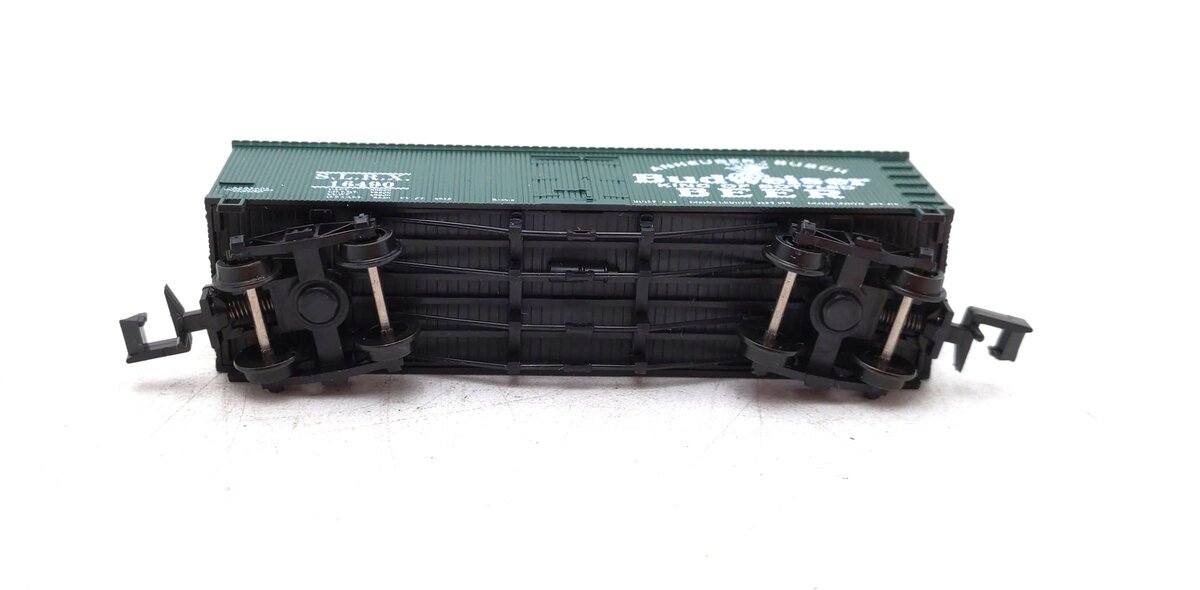 Roundhouse 87028 N Scale Budweiser Billboard Reefer #16490 NIB