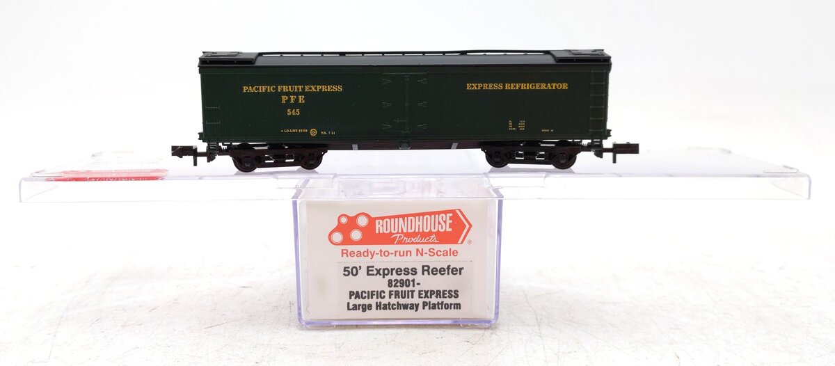 Roundhouse 82901 N Pacific Fruit Express 50' Refrigerator Car #545 NIB