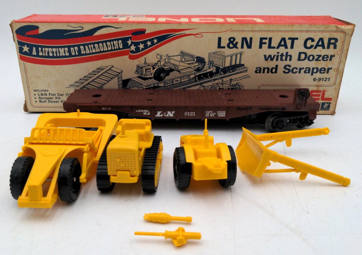 Lionel 6-9121 Louisville & Nashville Flatcar with Dozer & Scraper Assembled VG/Box