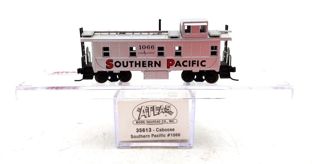 Atlas 35613 N Scale Southern Pacific Caboose #1066 NIB