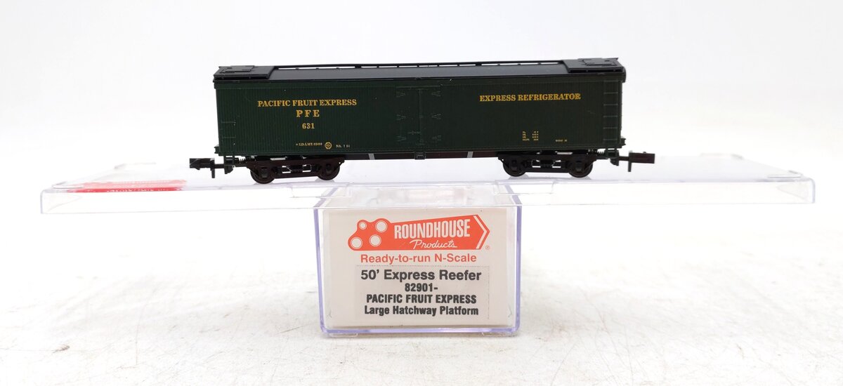 Roundhouse 82901 N Pacific Fruit Express 50' Refrigerator Car #631 NIB