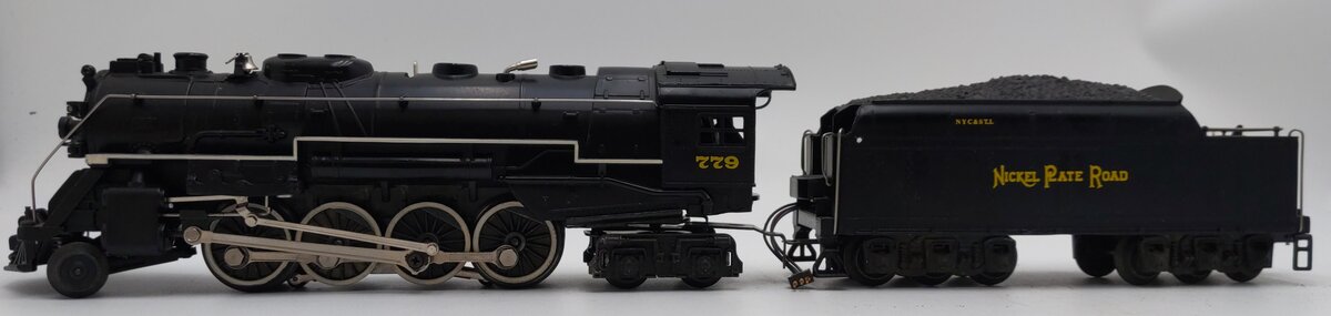 Lionel 6-8215 O Gauge Nickel Plate Road Berkshire 2-8-4 Steam Engine & Tender EX/Box