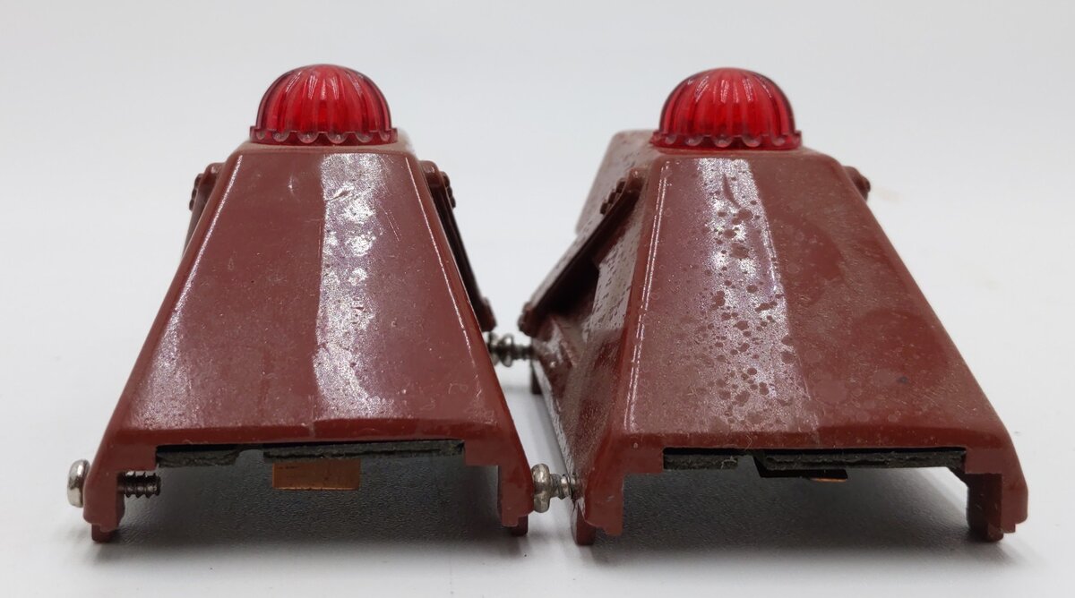 Lionel 6-2283 O/O27 Gauge Diecast Illuminated Bumpers (Set of 2) EX/Box