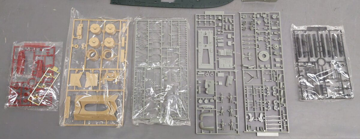Tamiya 7201 1:72 Scale Vosper Fast Patrol Boat Perkasa Kit LN/Box