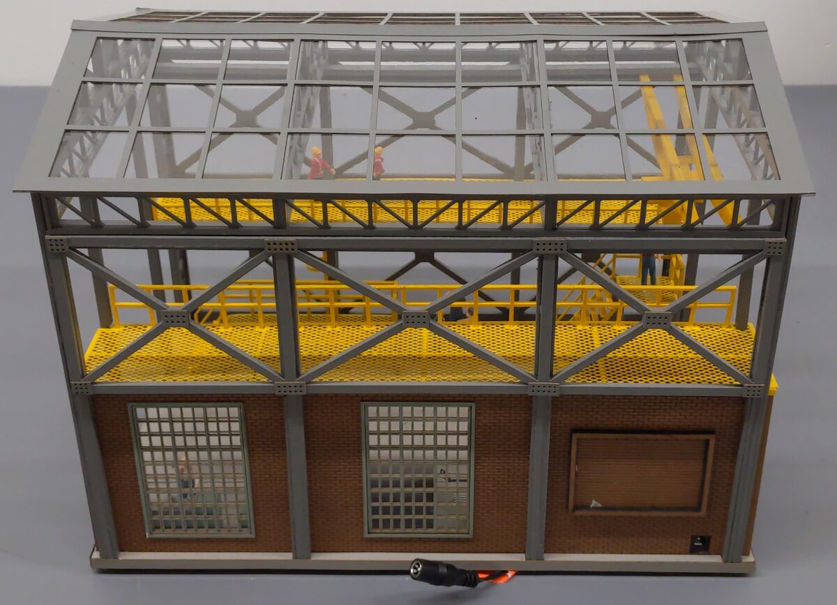 Menards 275-9579 O Gauge Engine Maintenance Facility 1:48 Scale EX
