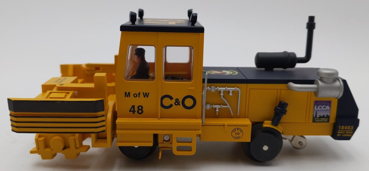 Lionel 6-18483 O Gauge Chesapeake and Ohio M of W Ballast Tamper EX