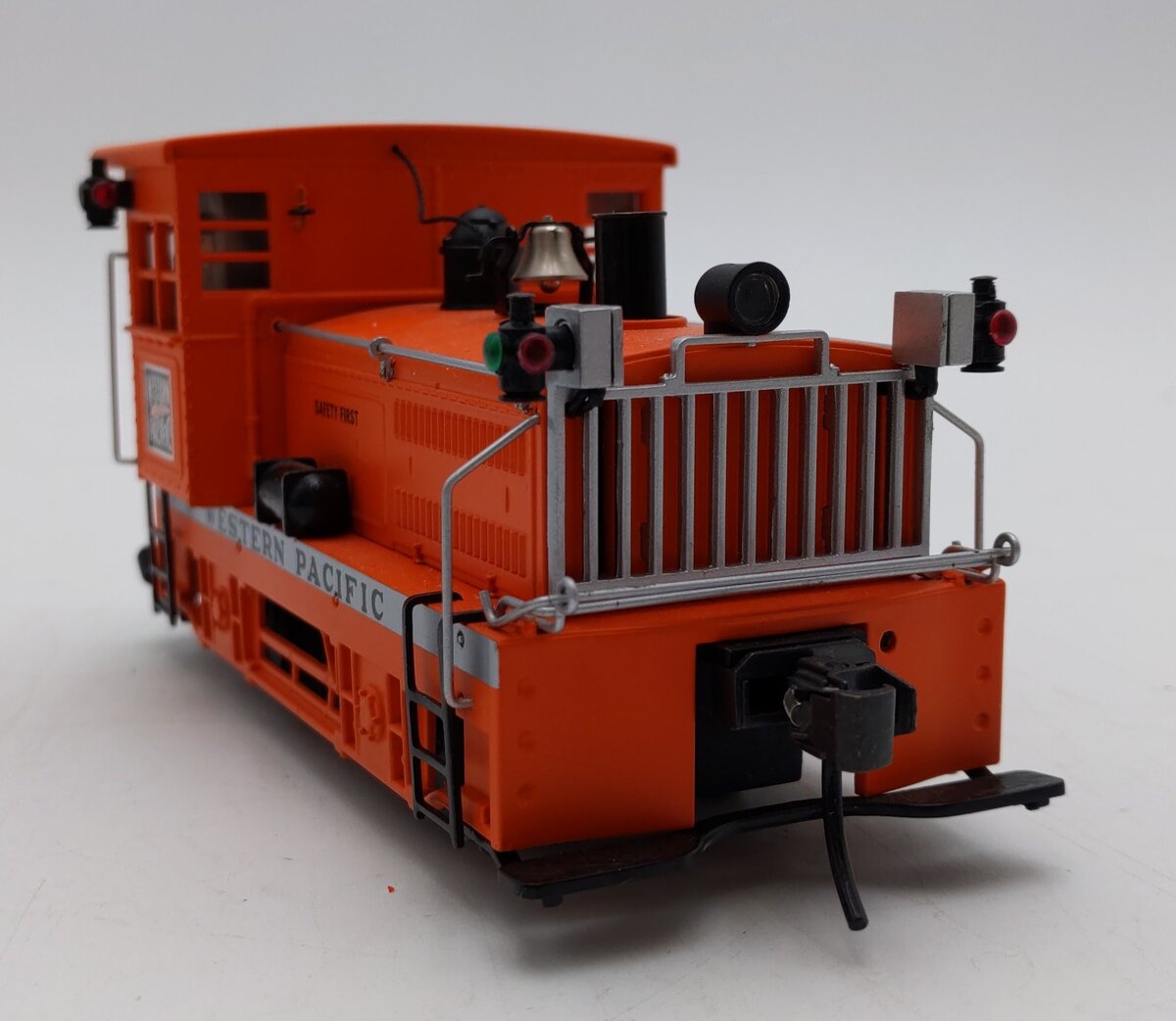 K-Line K2630-19 O Gauge Western Pacific Plymouth Switcher w/ Smoke VG