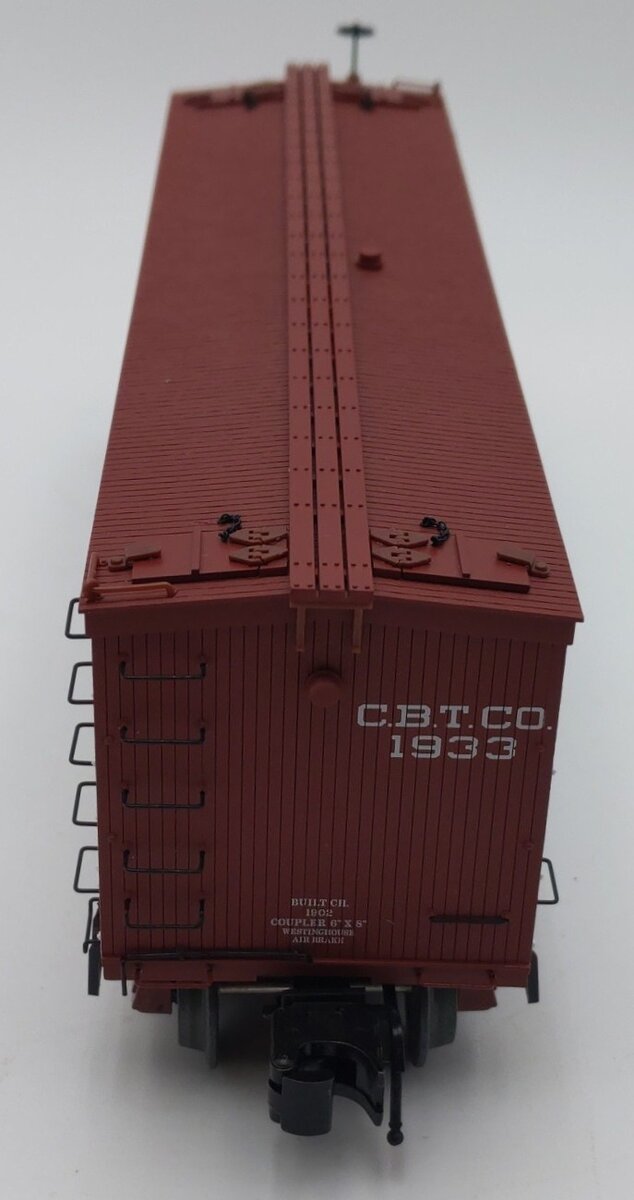 Atlas 3001435 O Schwarzschild & Sulzberger 36' Wood Reefer Car #1933 (3-Rail) LN
