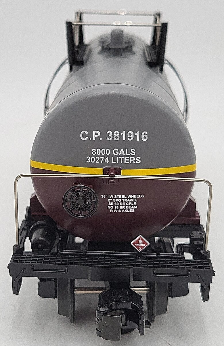 MTH 20-96091 O Canadian Pacific 8000 Gallon Tank Car #381916 EX